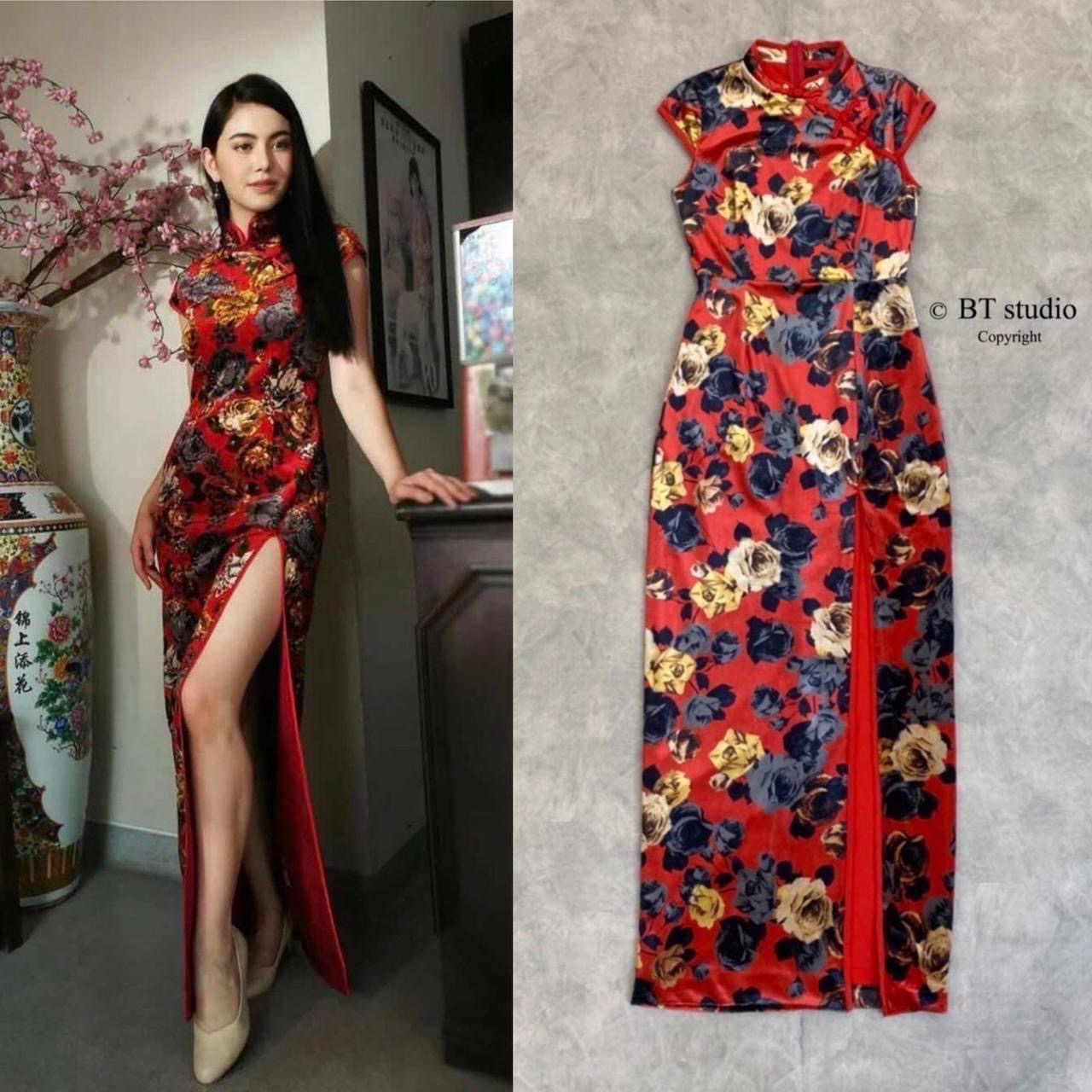 เดรสกี่เพ้าแขนสั้นเต่อ คอจีน แต่งกระดุมจีน ผ้ากำมะหยี่ลายดอกไม้ ผ่าสูง งานสวย หรู ใส่สบาย สินค้าคุณภาพ (พร้อมส่ง)