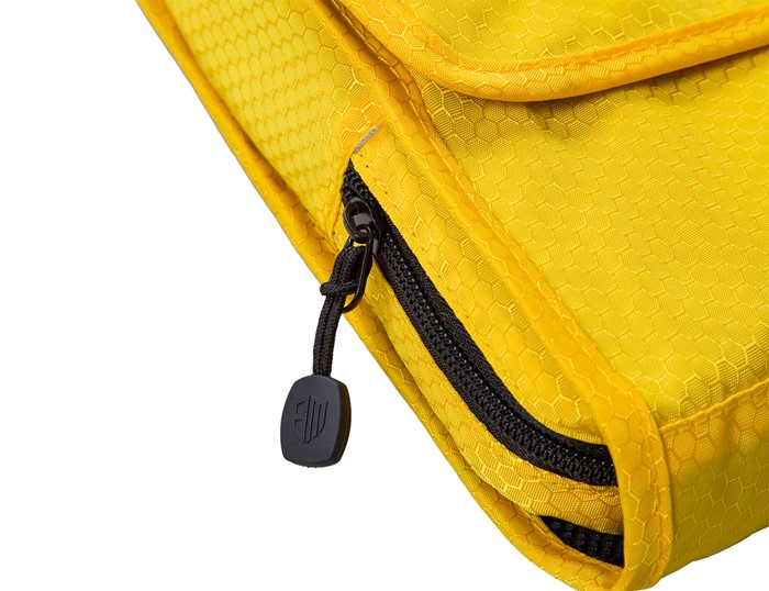 Bagsmart กระเป๋าใส่อุปกรณ์อาบน้ำ คุณภาพสูง ใส่อุปกรณ์อาบน้ำ แขวนได้ สำหรับเดินทาง ท่องเที่ยว (Yellow)