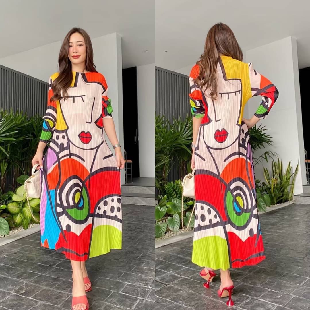 แม็กซี่เดรสอัดพลีท คอปาด แขนยาว ทรงลำตัว 🦋 แพทเทิร์นสโลป เข้าลำตัว สวยงาม รุ่นนี้ใช้ผ้าอัดพลีท แบบงานแบรนด์ เนื้อดี Grade AA เท็กเจอร์ดี👏🏻 ใส่สบาย : สินค้าคุณภาพ (พร้อมส่ง)