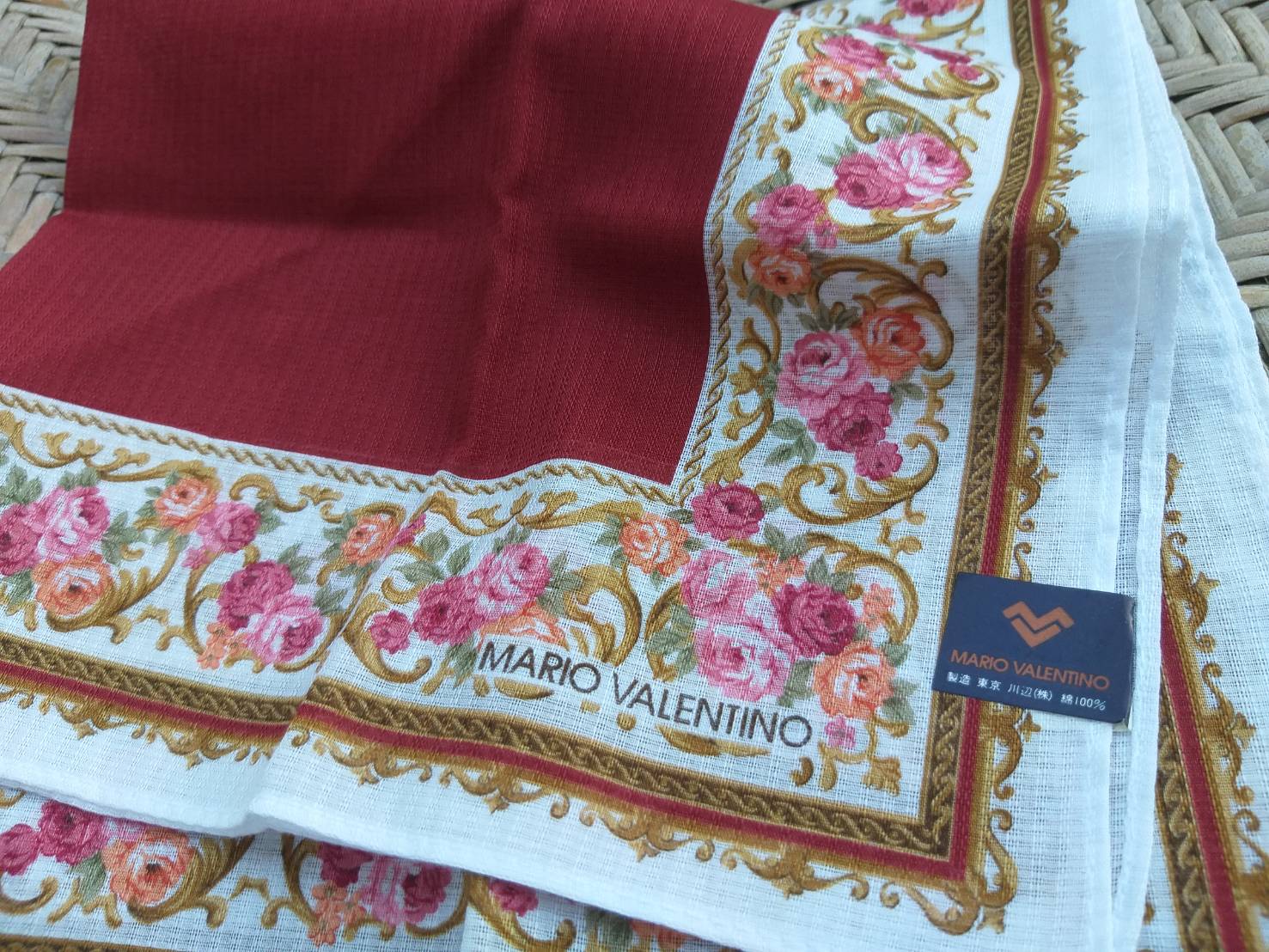 ผ้าเช็ดหน้าแบรนด์เนม MARIO VALENTINO