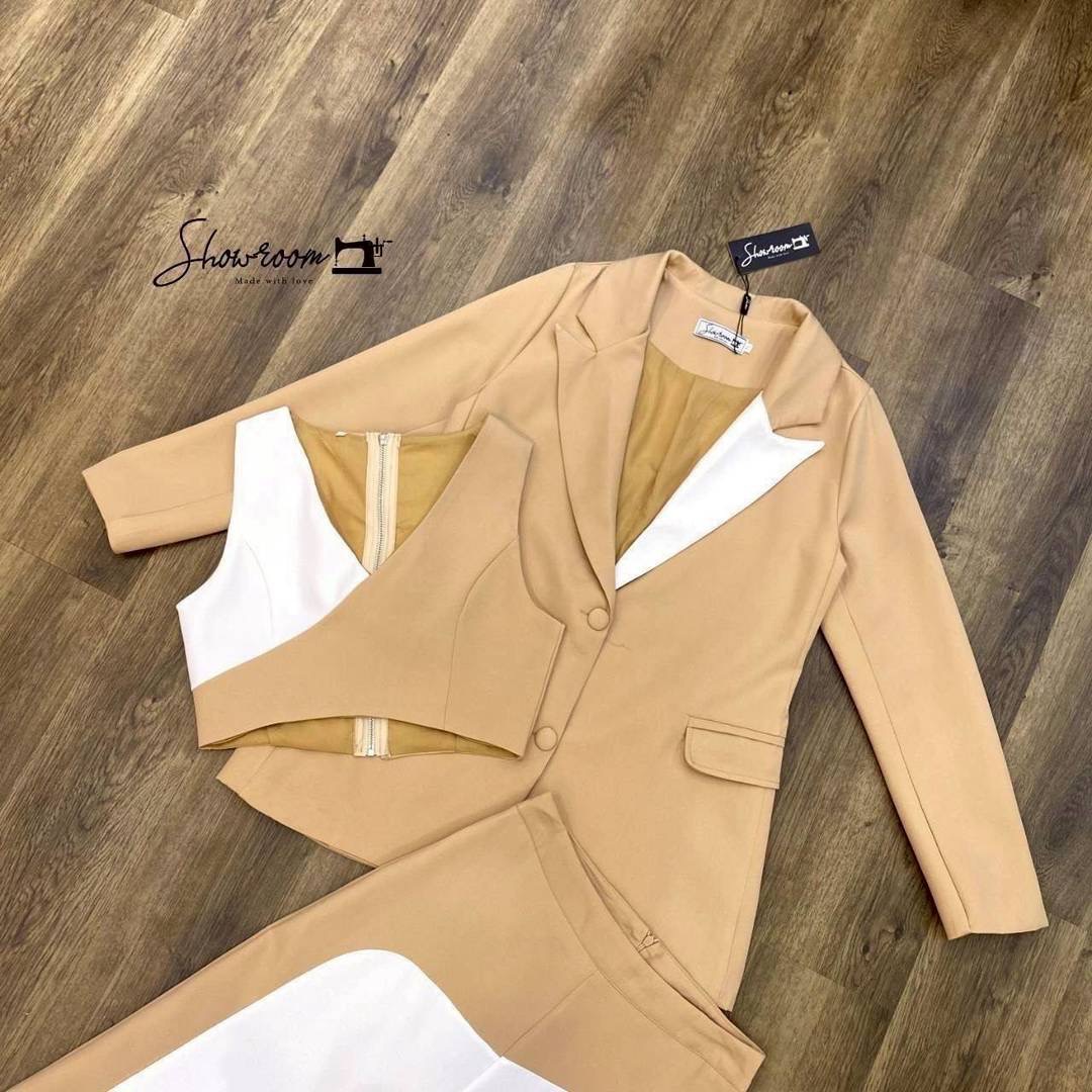 เซ็ต 3ชิ้น เบรเซอร์แขนยาวทรงสวย ครอปแขนกุดดีไซน์เก๋เล่นสีทูโทน และกางเกงขายาวเข้าเช็ต ใส่สบาย : สินค้าคุณภาพ (พร้อมส่ง)