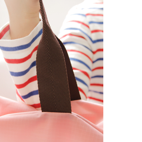 กระเป๋าช้อปปิ้งพับเก็บได้ ผ้าหนา สีสันสดใส ผลิตจากโพลีเอสเตอร์กันน้ำ คุ้มค่า (Foldable Duffle Bag for Travel)