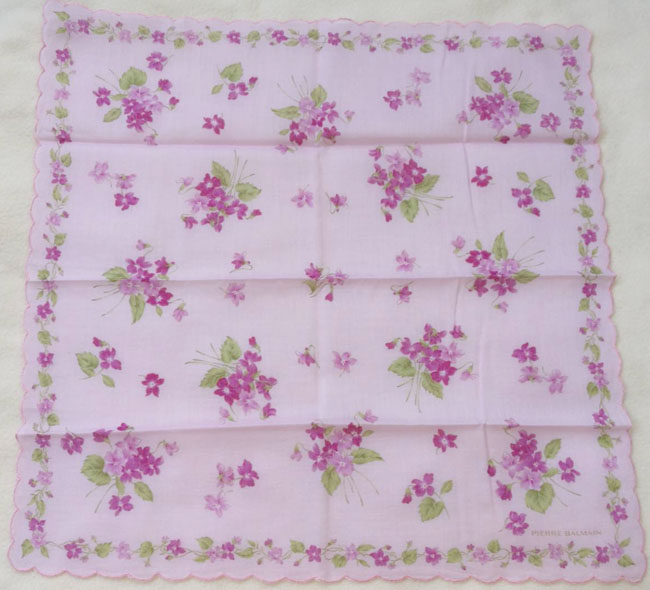 ผ้าเช็ดหน้า PIERRE BALMAIN หวานมาก