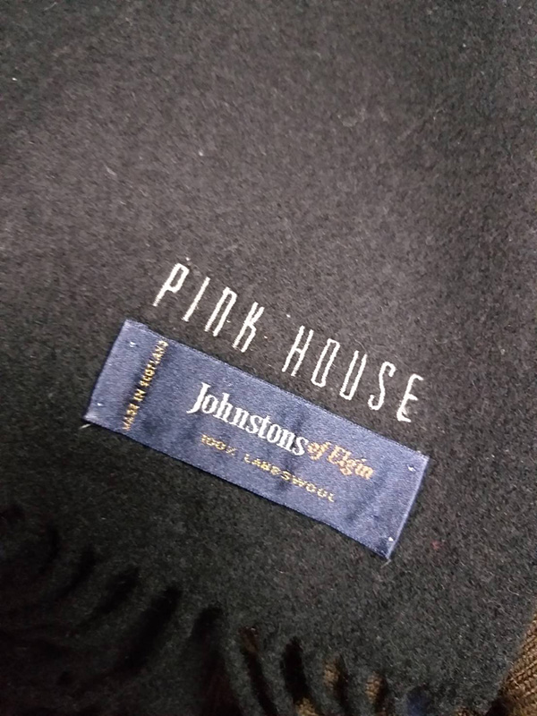 ผ้าคลุมไหล่ผืนใหญ่ 100% WOOL PINK HOUSE (ของใหม่)