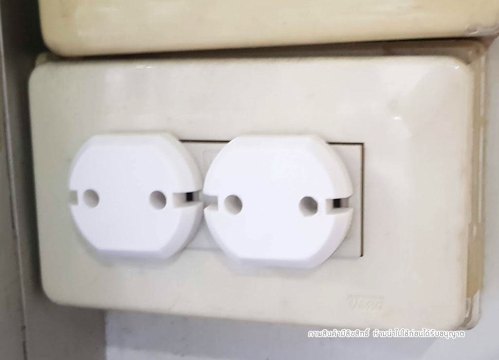 [แพค 10 ชิ้น] ที่อุดรูปลั๊กไฟ กันไฟดูดเด็ก ตัวอุดปลั๊กรุ่นใหม่ ปิดได้ทั้งปลั๊ก 2 รูและ 3 รู NanaBaby