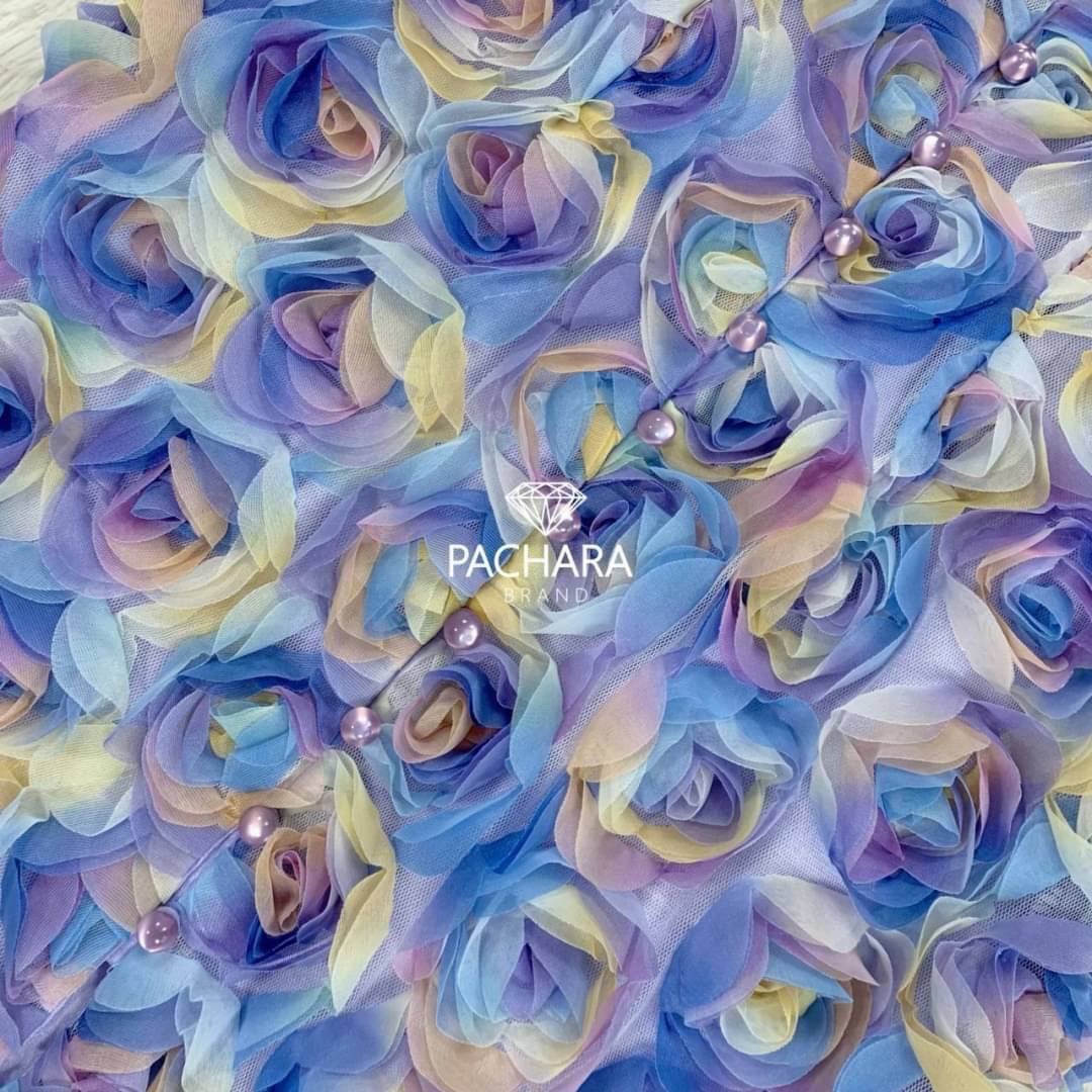 เดรสสั้นคอวีแขนตุ๊กตาสีม่วงพาสเทล ปักดอกกุหลาบ 3D อัดแน่นหลายร้อยดอกทั้งชุด มาพร้อมเข็มกลัดโบว์สีเงินสองข้าง ใส่สบาย สินค้าคุณภาพ (พร้อมส่ง)