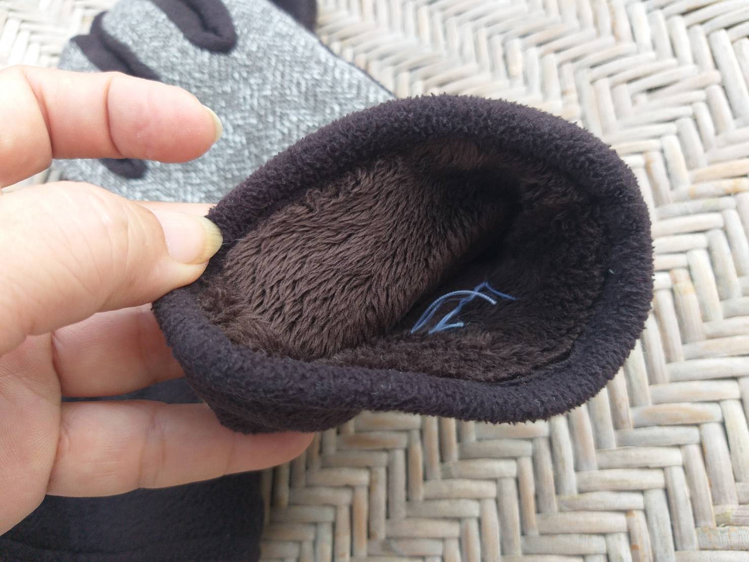 ถุงมือหนานุ่ม ใส่ติดลบได้ สวยมาก