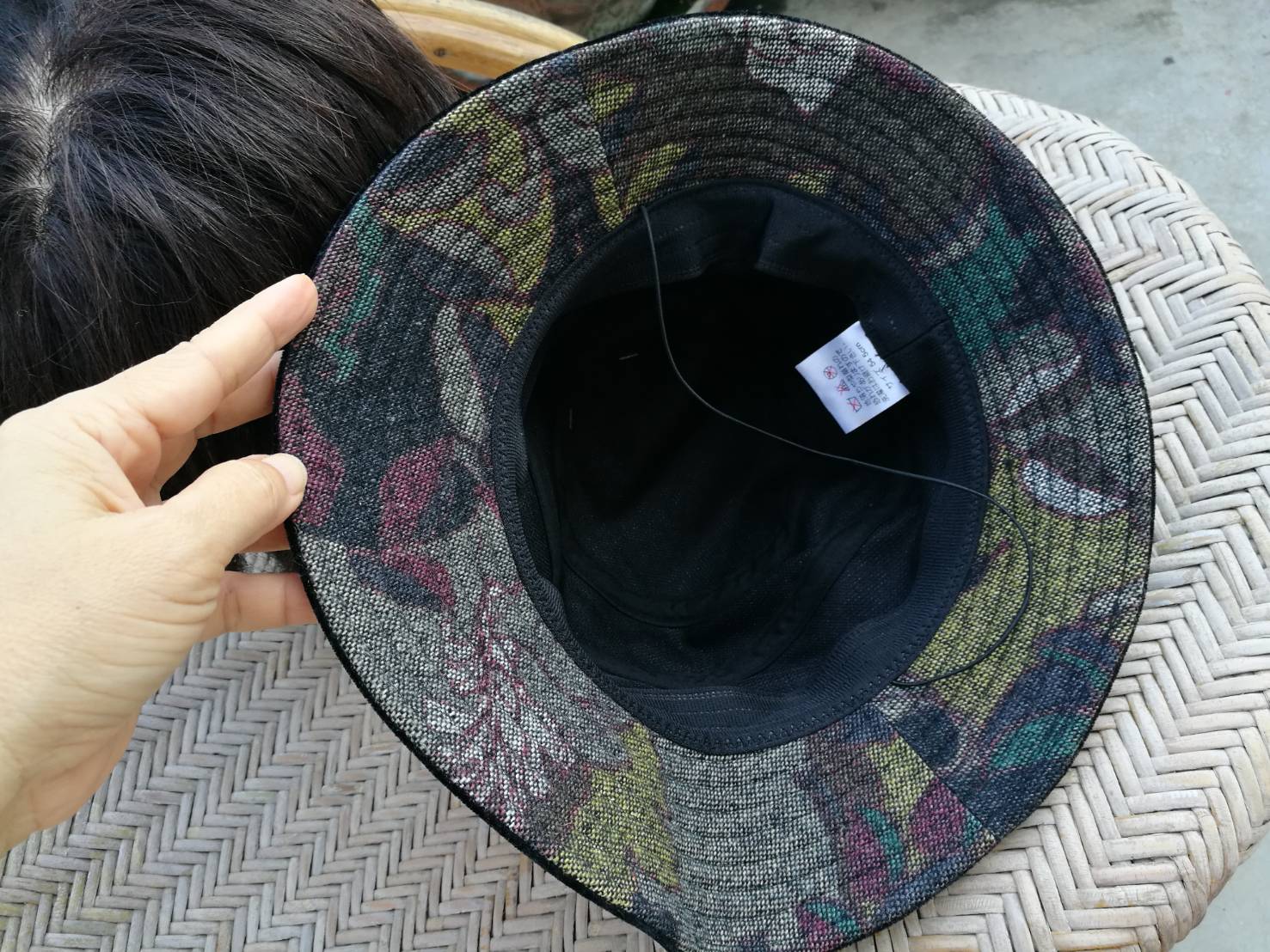 หมวกบักเก็ตผ้าลูกฟูก ราคาป้าย 740บ. (ของใหม่)