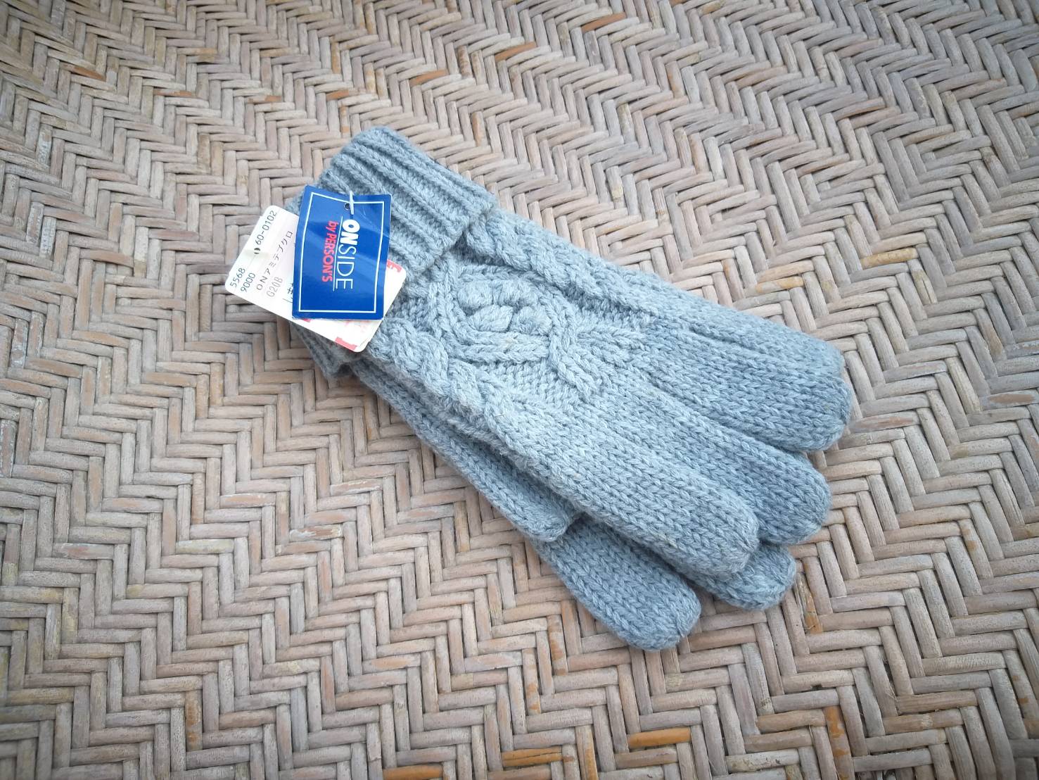 ถุงมือไหมพรม สวยมาก (ของใหม่)