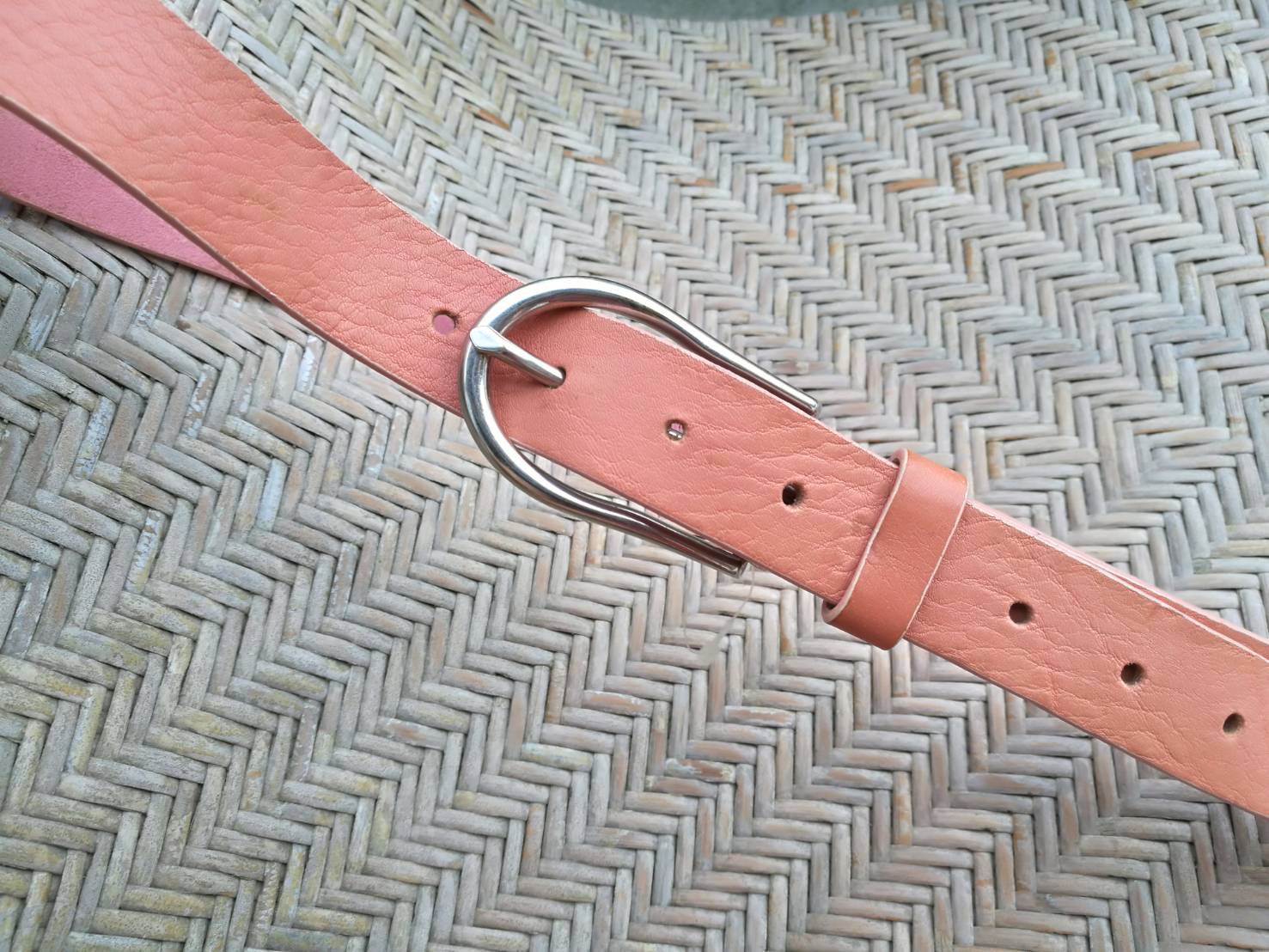 เข็มขัดหนังแท้ GAP สีสวย