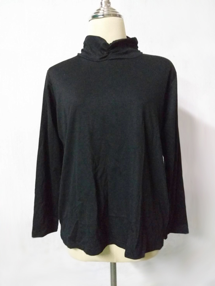 เสื้อแขนยาวคอปีน ไซด์M-L (ของใหม่)