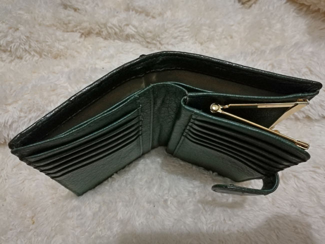 กระเป๋าสตางค์หนังนกกระจอกเทศ