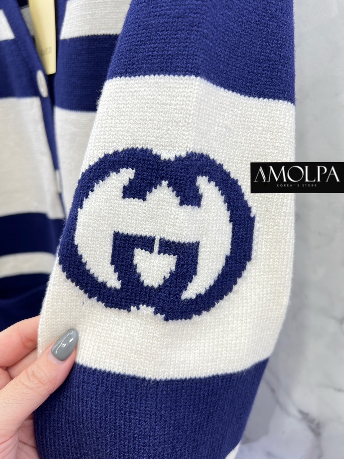 เสื้อไหมพรมคาดิแกน เกรดไฮเอน หนานุ่ม GUCCI KNIT เนื้อผ้าดีม๊าก ผ้าใส่สบายมากกกก ห้ามพลาดเลยนะคะ ใส่สบายสุดๆ : สินค้าคุณภาพ (พร้อมส่ง)