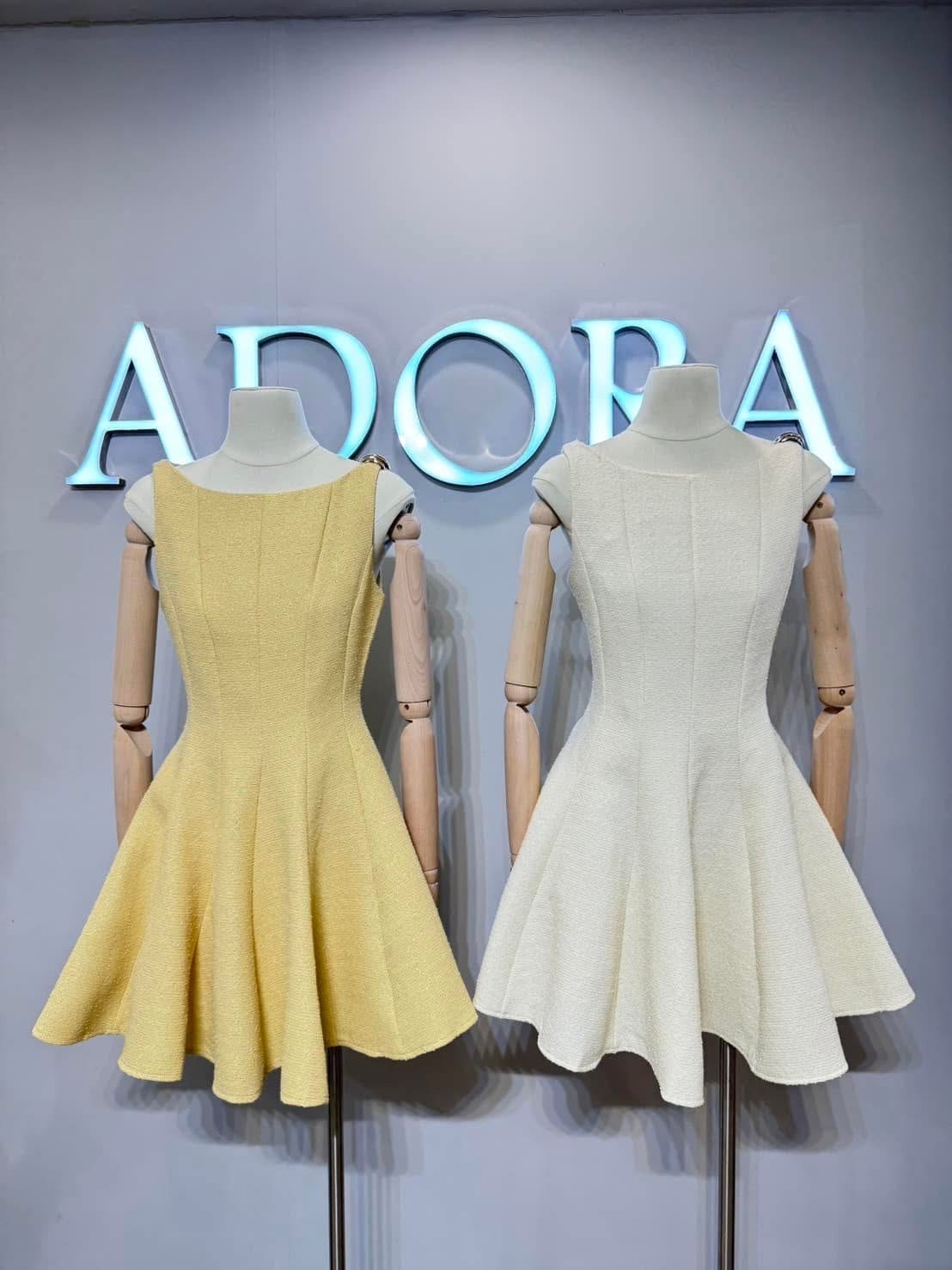 มินิเดรสดีไซน์น่ารักๆ ผ้าทวิตชาแนล ใส่สบาย : สินค้าคุณภาพ (พร้อมส่ง)