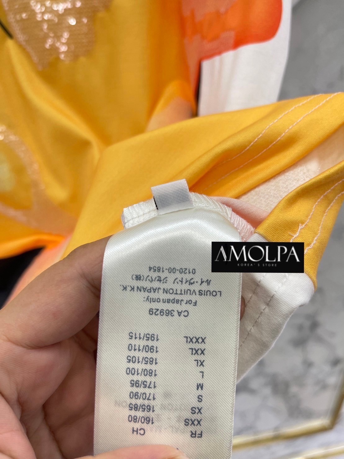 เสื้อยืด LV. สร้อยห้อยที่คอ น้องดั๊กติด เลื่อม สวยเด่น ลายใหม่ชนช๊อปป ใส่สบาย : สินค้าคุณภาพ (พร้อมส่ง)