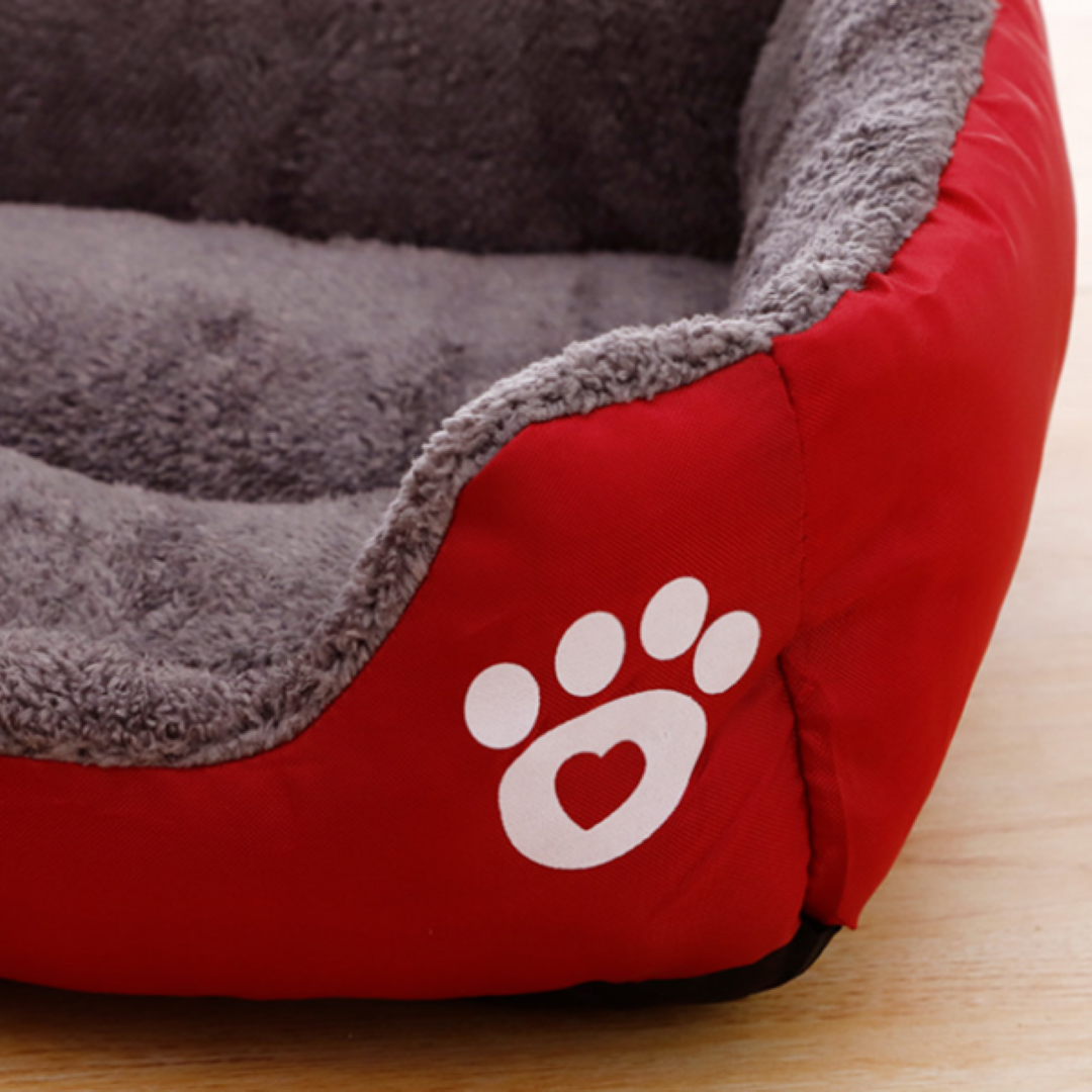 ที่นอนสัตว์เลี้ยง Petsuka รูปทรงสี่เหลี่ยมหนานุ่ม สีแดง