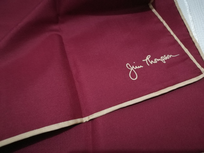 ผ้าเช็ดหน้าแบรนด์เนม Jim Thompson 100% silk