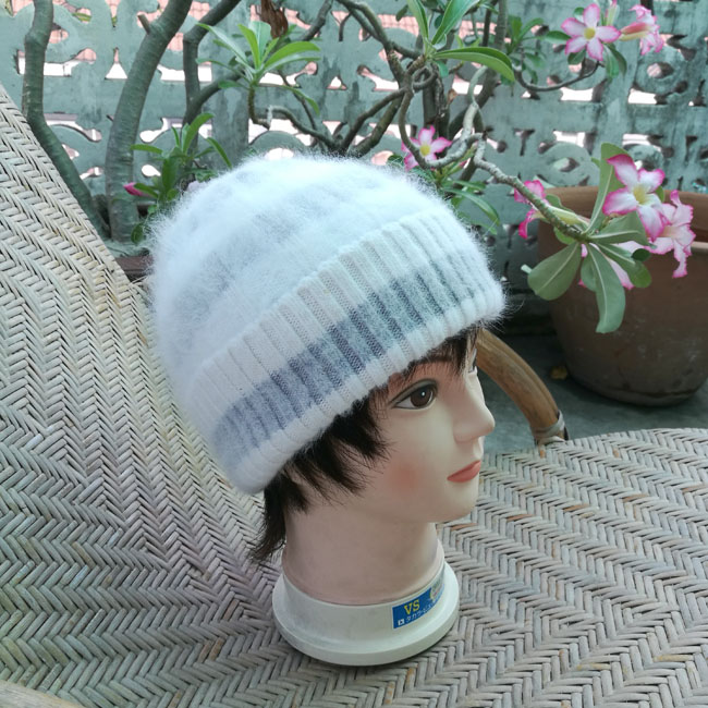 หมวกไหมพรมขนกระต่ายแองโกล่า สวยมากอุ่นติดลบ /ของใหม่/