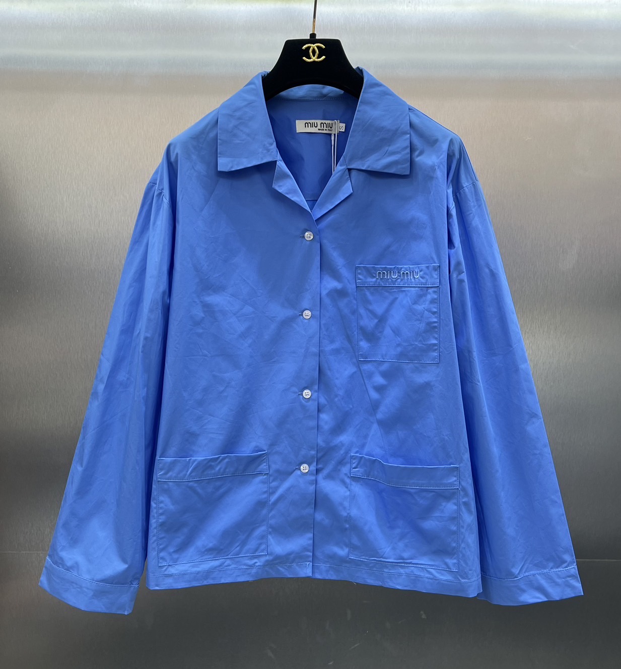 เสื้อเชิ๊ตผ้าคอตตอน ปัก MM logo แพทเทิลสวย เรียบเกร๋ ใส่ง่ายใส่สบาย เชิ๊ตกระดุมหน้า งานสวยไฮเอ็น : สินค้าคุณภาพ (พร้อมส่ง)