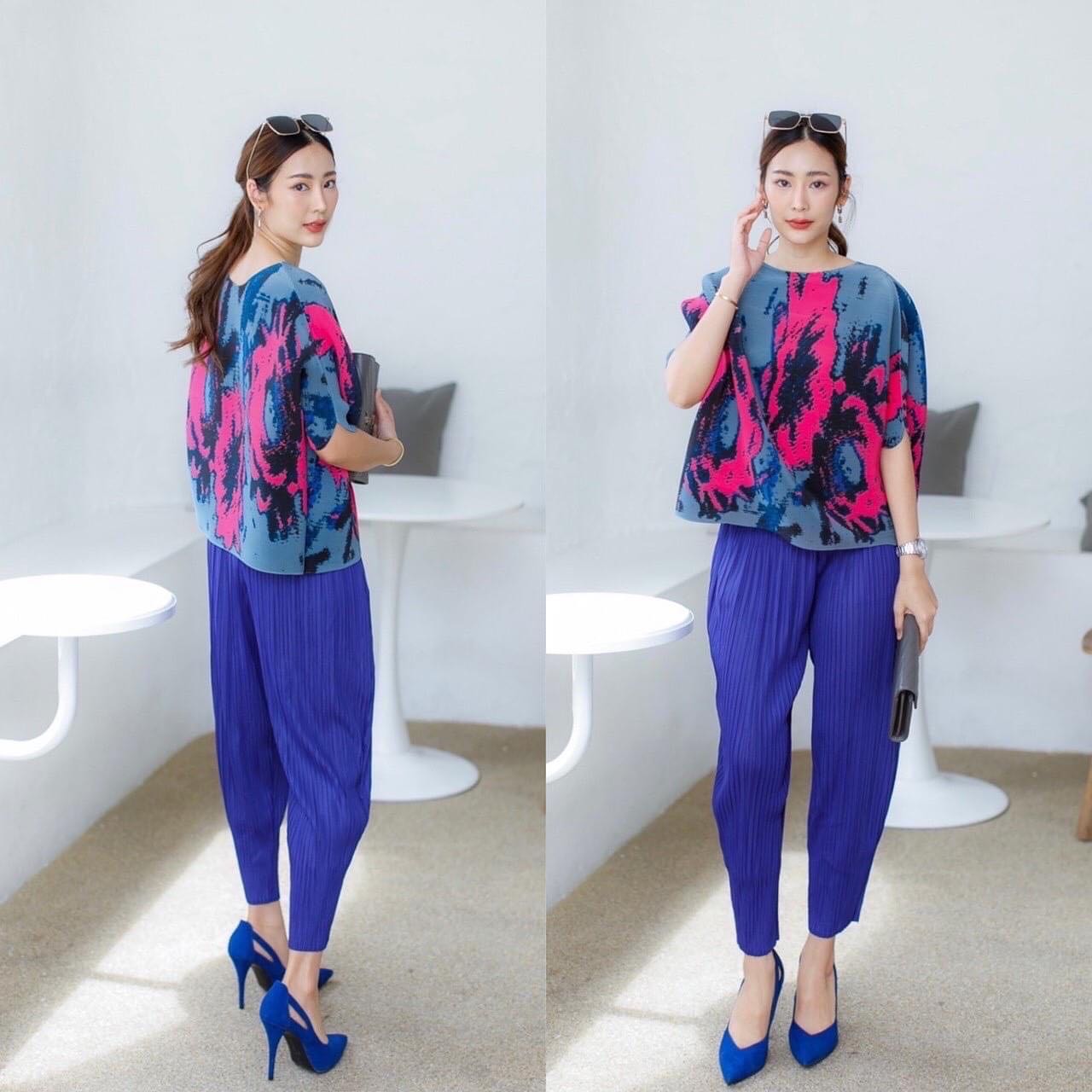 ชุดเซต สวย เรียบหรู ไฮโซวววว 😍 เสื้ออัดพลีท 100% เนื้อเดียวกับงาน Brand งาน สวย High Quality ✔️ สินค้าคุณภาพ (พร้อมส่ง)