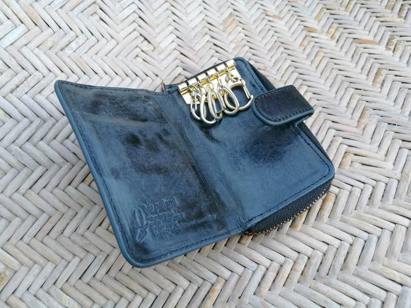 กระเป๋าพวงกุญแจ Mb pellami หนังแท้สีดำ