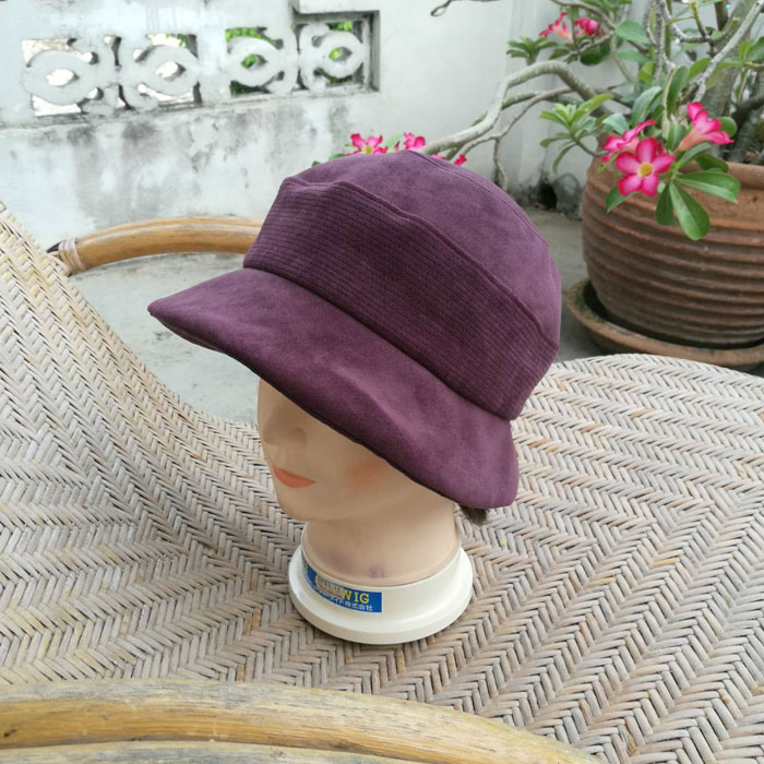 หมวกปีกกว้างผ้ากำมะหยี่ สวยมาก (ของใหม่)