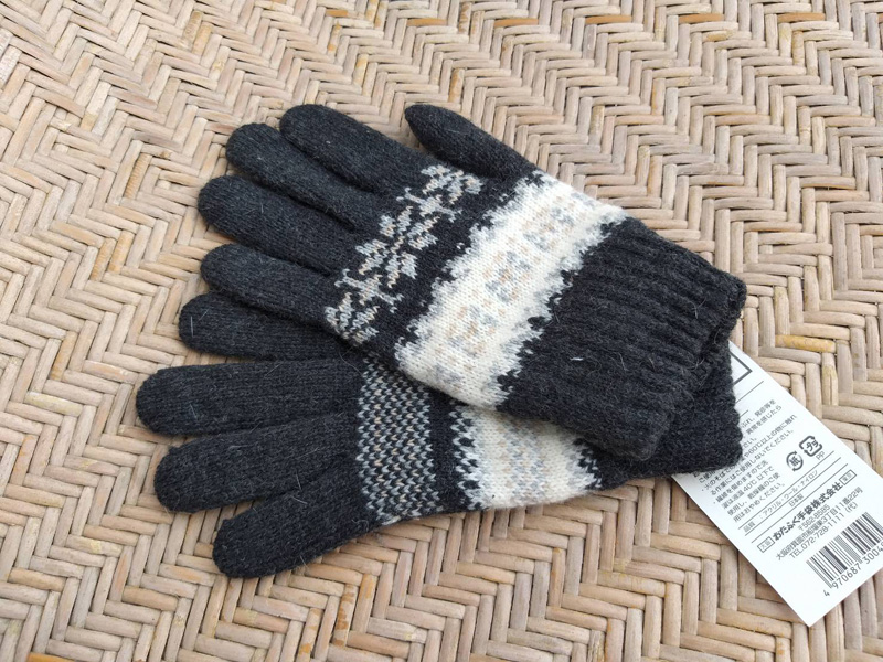 ถุงมือไหมพรมขนสัตว์ ลายสวย หนานุ่ม