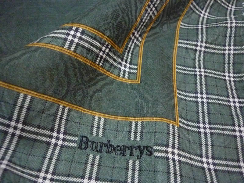 ผ้าเช็ดหน้า Burberrys ของแท้