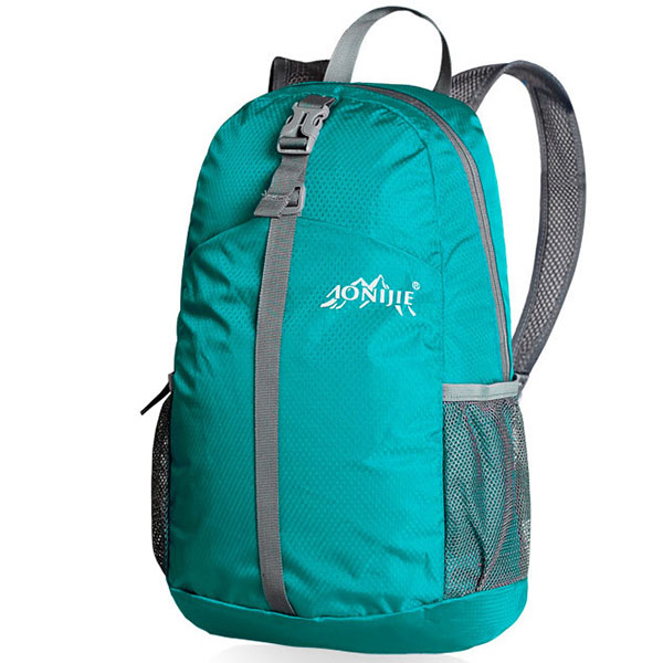 กระเป๋าเป้พับเก็บได้ รุ่นใหม่ สะพายหลังได้ น้ำหนักเบา พกพาสะดวก ทำจากไนล่อนคุณภาพสูง กันน้ำ ทนทาน เหมาะสำหรับเดินทาง และทำกิจกรรมโปรด (Lightweight Foldable Waterproof Backpack)