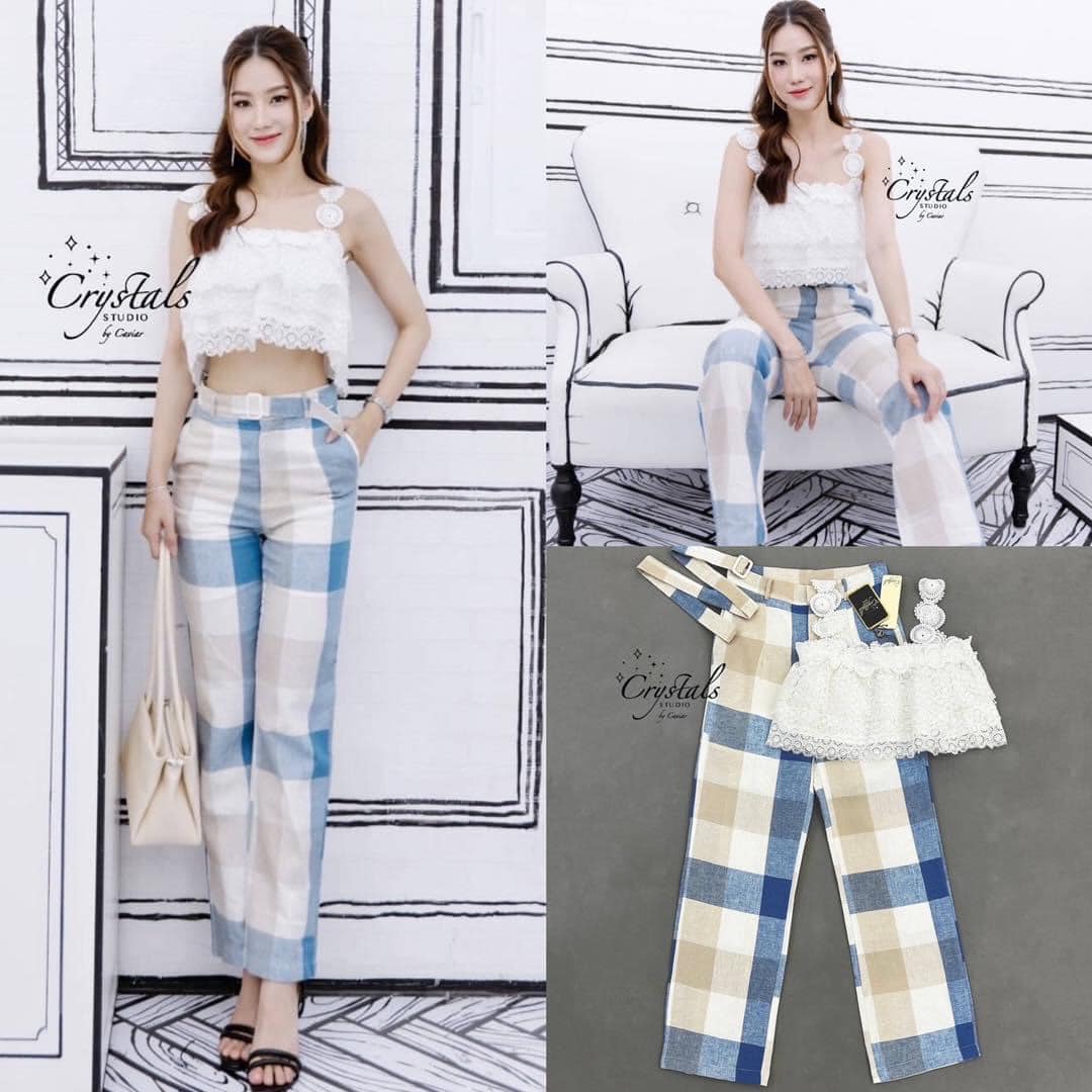 Set 3 ชิ้น เสื้อครอปสั้นสายเดี่ยว งานผ้าลูกไม้เย็บระบาย3ชั้น ชายแบบปล่อย มาคู่กับกางเกงขายาว ผ้าลินินลาย ริ้วตารางอย่างดี สินค้าคุณภาพ (พร้อมส่ง)