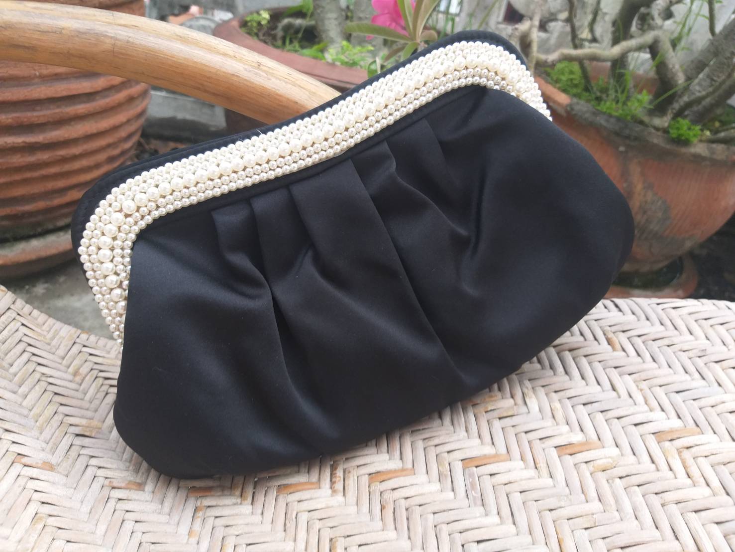 กระเป๋าออกงาน ประดับมุก หรูหรา ผู้ดี สวยมาก