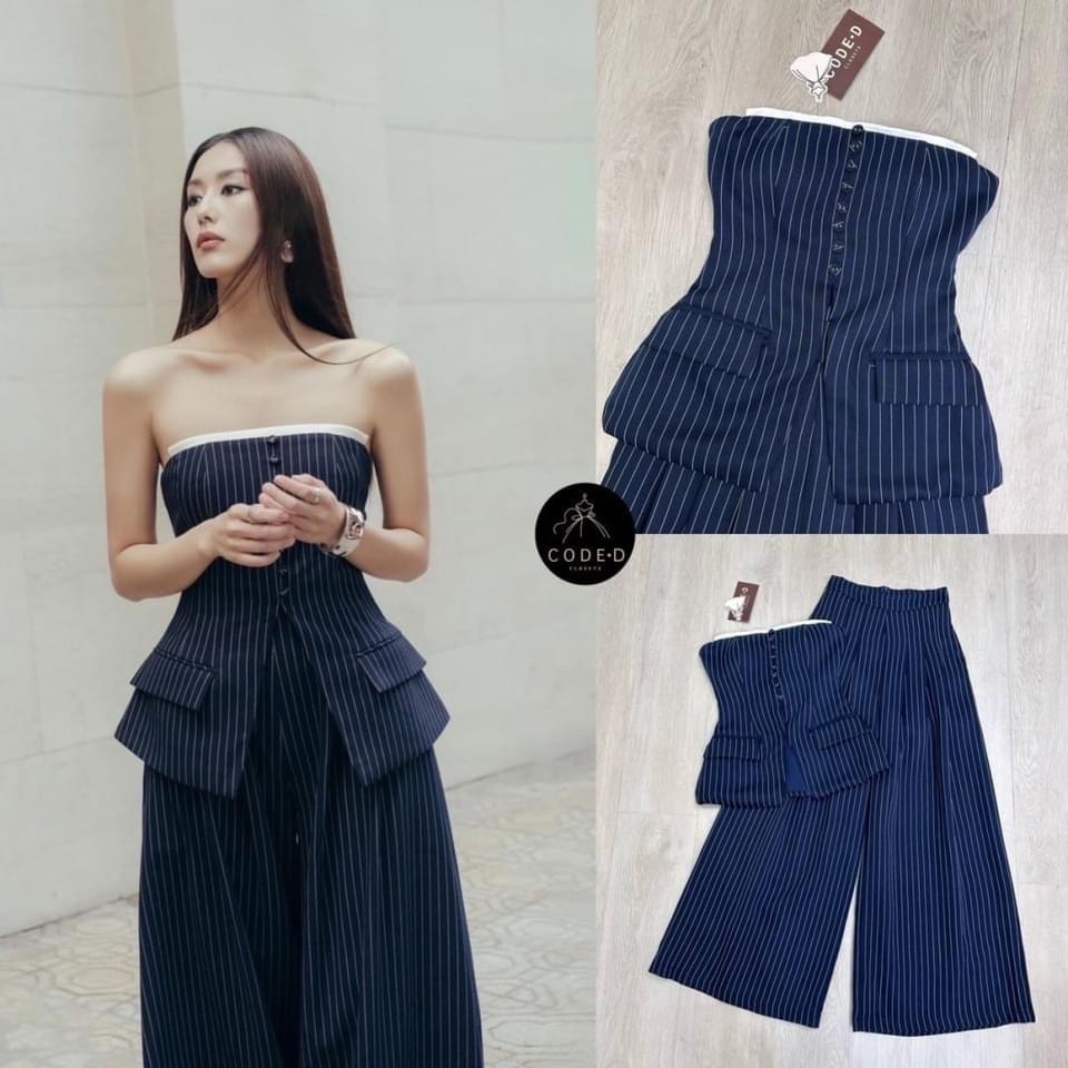 Set 2 ชิ้นสีกรมลายทาง เสื้อเกาะอกกุ๊นขอบขาวและเย็บติดกระดุมเรียงยาว( อกเสริมฟองน้ำและซิปหลัง) เย็บติดขอบกันลื่นอย่างดี ทรงสวย +กางเกงขายาวทรงกระบอกใหญ่ ใส่สบาย สินค้าคุณภาพ (พร้อมส่ง)