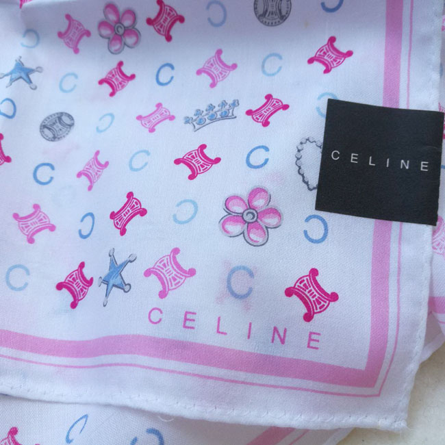 ผ้าเช็ดหน้าแบรนด์เนม CELINE น่ารักใสๆ