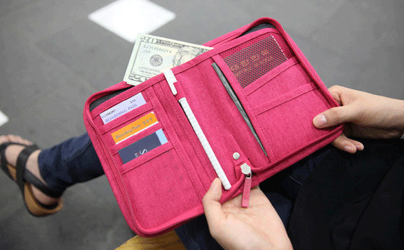 กระเป๋าใส่พาสปอร์ตสั้น กระเป๋าใส่หนังสือเดินทาง ขนาดกะทัดรัด ช่องเยอะ ใส่เอกสารสำคัญ ธนบัตร บัตรต่าง ๆ พกพาสะดวก ผลิตจากโพลีเอสเตอร์กันน้ำ คุณภาพดี