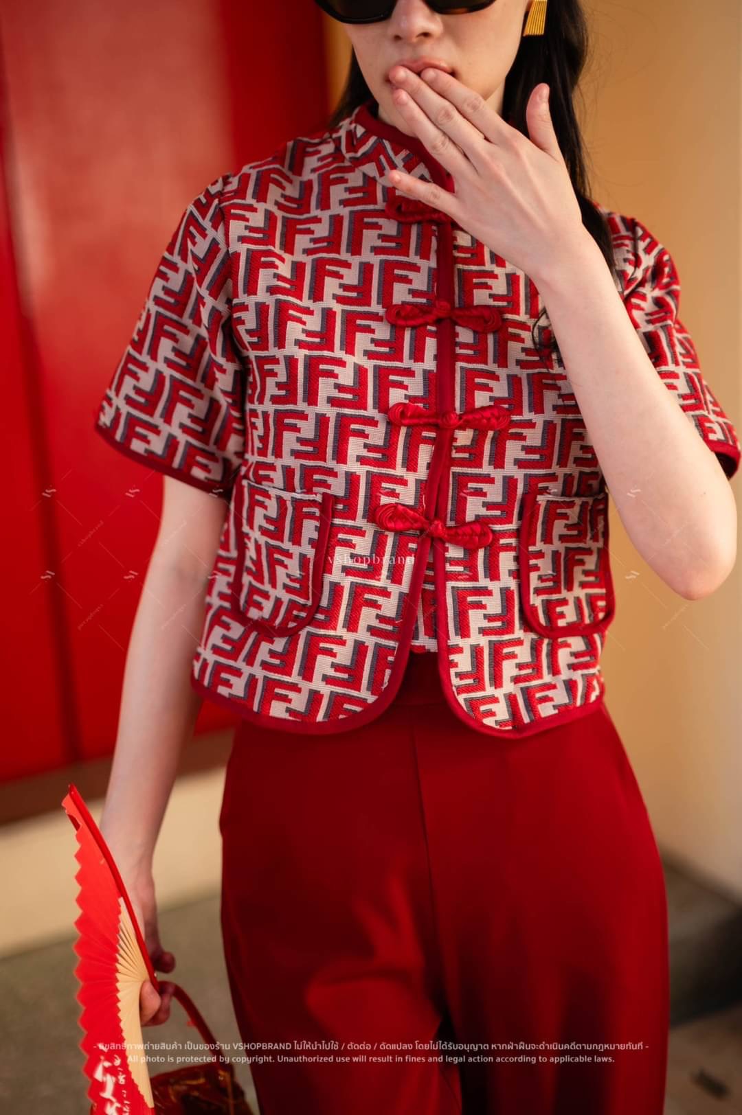 Set กี่เพ้าเสื้อแขนสั้นผ้าทอ Fen d i + กางเกงขายาวผ้าพื้น ใส่สบาย : สินค้าคุณภาพ (พร้อมส่ง)