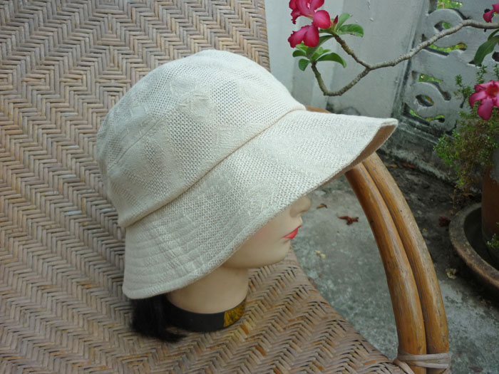 หมวกปีกกว้างผ้าลายฉลุ สวยมาก