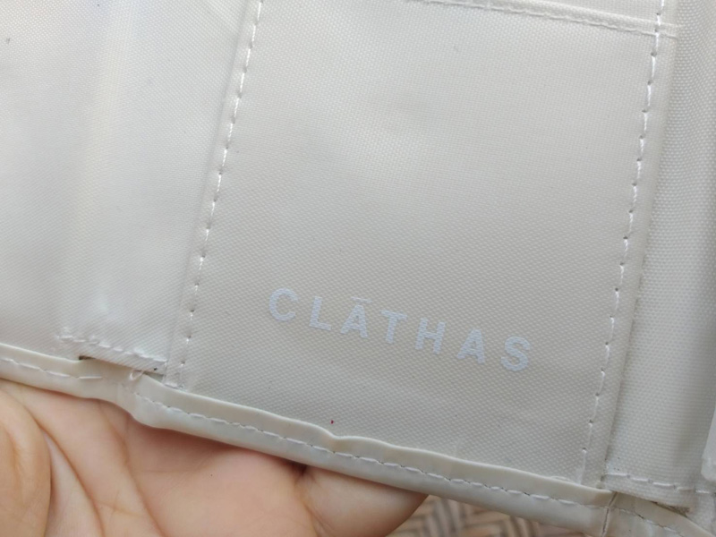 กระเป๋าสตางค์ CLATHAS (ของใหม่)