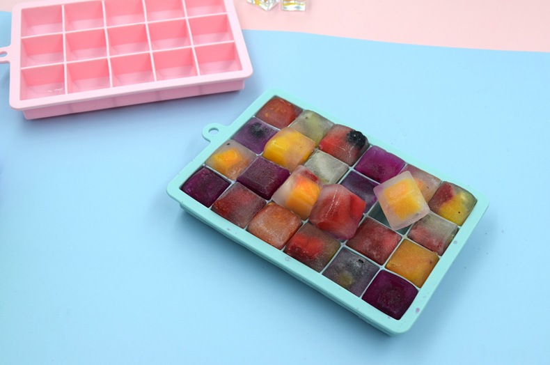 ที่ทำน้ำแข็ง ฟรีซอาหารเด็ก ซิลิโคนฟรีซเก็บอาหารเด็กอ่อน มีฝาปิด NanaBaby