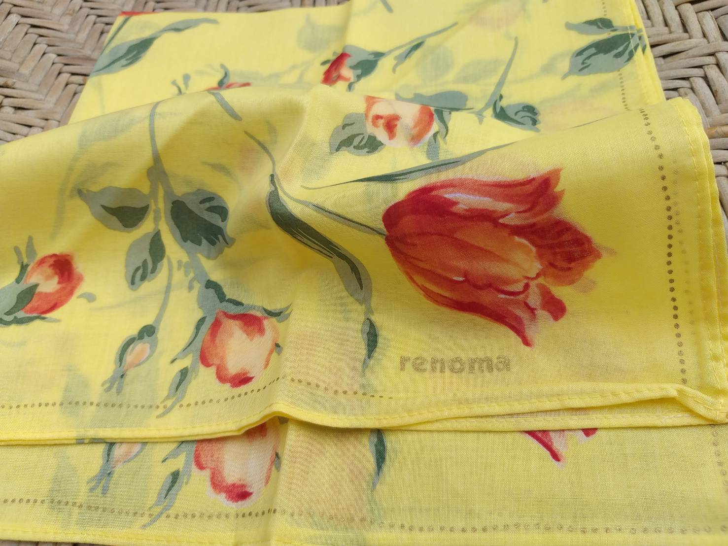 ผ้าเช็ดหน้า renoma สวยมากทุกผืน