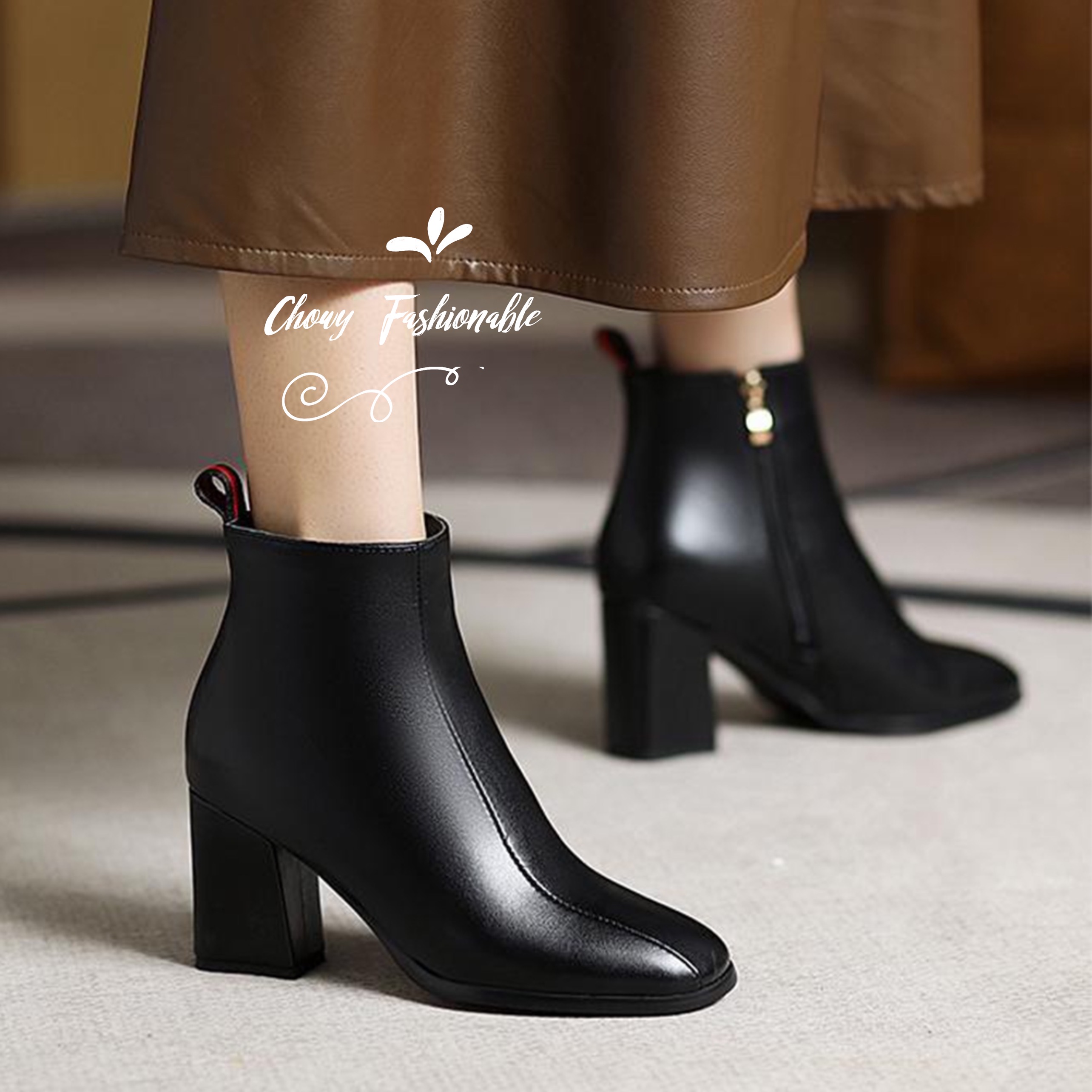 รองเท้าบูทไซส์ใหญ่ 38-46 บู้ทไซส์ใหญ่ บูทส้นสูง บูทหุ้นข้อ บูทสั้นไซส์ใหญ่ Black / White Boot High Heel KR1119