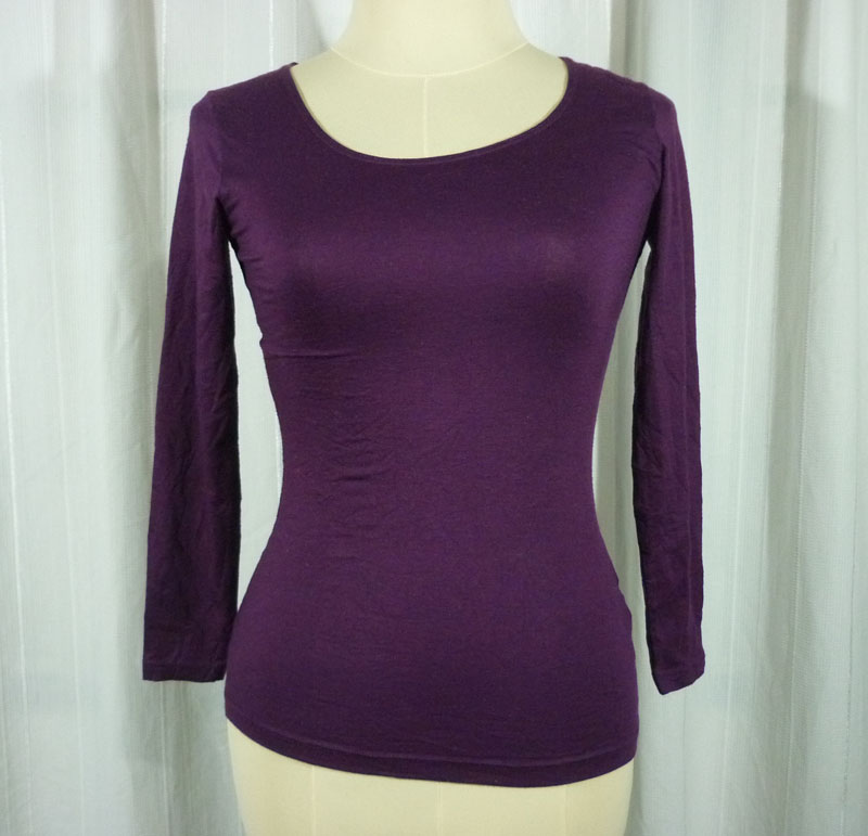 เสื้อฮีทเทคหญิง สีม่วง Uniqlo heattech Sz S