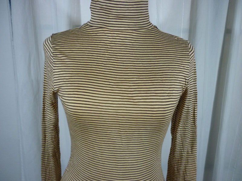 เสื้อฮีทเทคหญิง ลายน้ำตาล TOPVALU Sz M