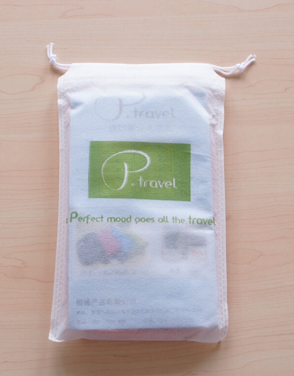 กระเป๋าใส่พาสปอร์ต กระเป๋าใส่หนังสือเดินทาง ใส่เอกสารสำคัญ ช่องเยอะ มีสายคล้องมือ พกพาสะดวก ผลิตจากไนล่อนกันน้ำ คุณภาพดี