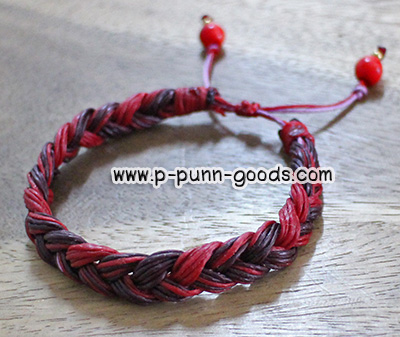 ข้อมือเชือกเทียนถัก