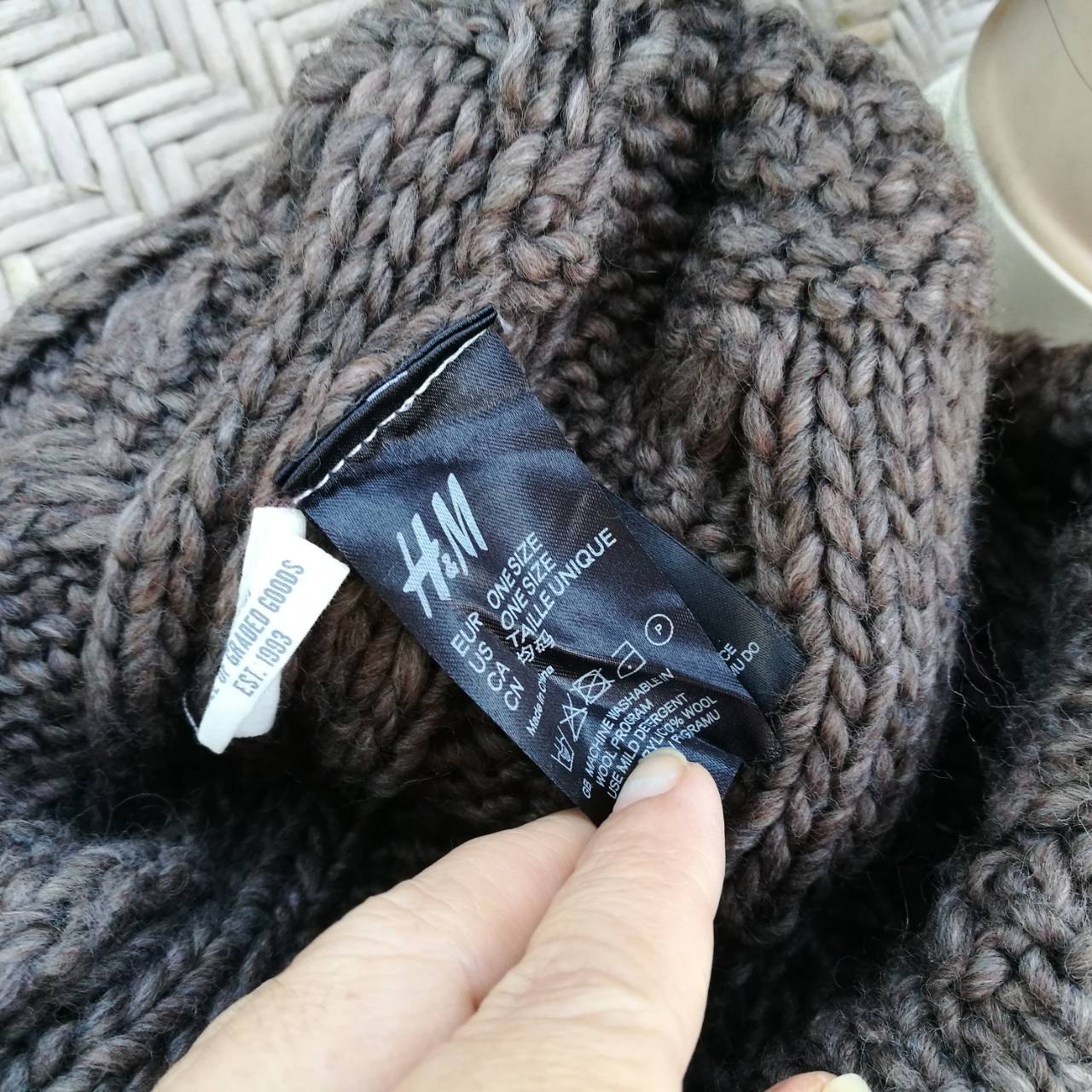 หมวกไหมพรมขนสัตว์ H&M อุ่นมากๆ