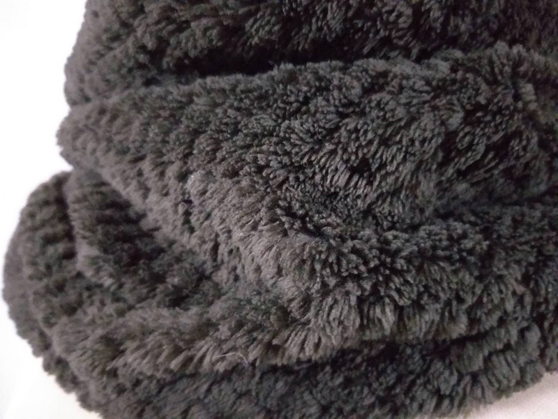 ผ้าพันคอโดนัทเฟอร์สุดนุ่ม อุ่นสุดๆ สีเขียวขี้ม้า