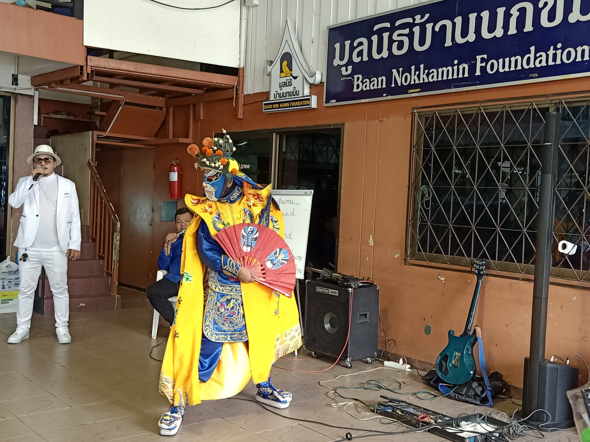มายากลเปลี่ยนหน้า เปลี่ยนหน้ากากจีน โชว์เปลี่ยนหน้า งิ้วเปลี่ยนหน้า "งาน มูลนิธิบ้านนกขมิ้น" 30/03/2562