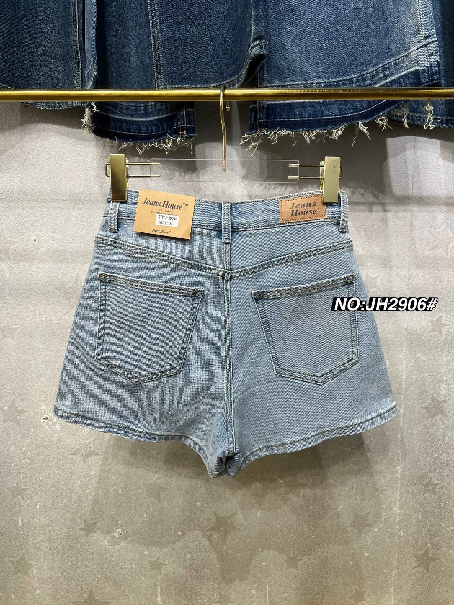 กางเกงยันส์ขาสั้น เอวสูงๆๆ ผ้ายีนส์ยืดค่า ทรงสวยมาก ใส่สบาย : สินค้าคุณภาพ (พร้อมส่ง)