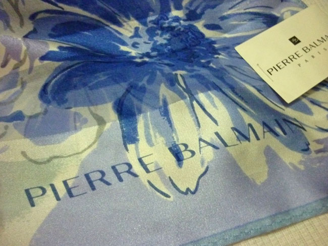 ผ้าพันคอ 100% silk PIERRE BALMAIN