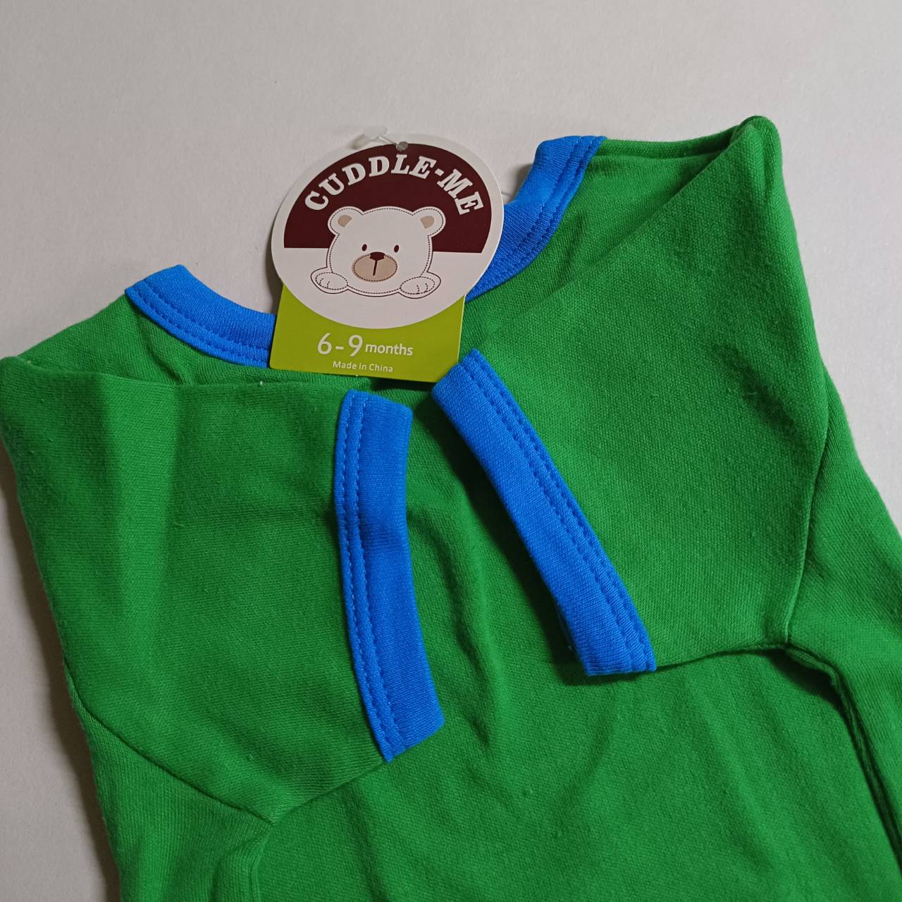 ชุดจั๊มสูทเด็ก แบรนด์แท้ Cuddle me เนื้อผ้าดีมาก ลายยีราฟ สีเขียวสลับฟ้าเข้มสดใส